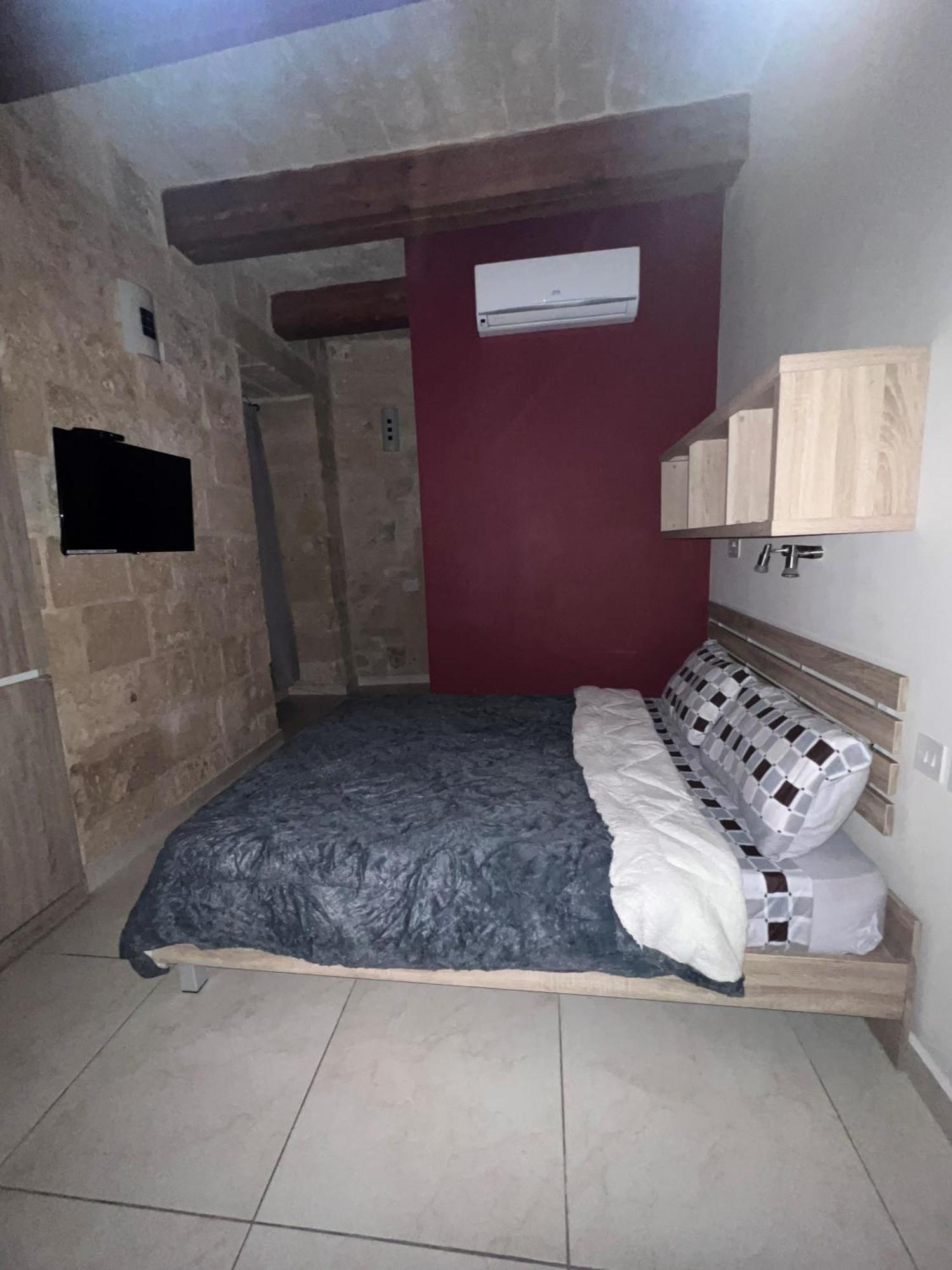 Twenty Antika Apartment Birgu Luaran gambar